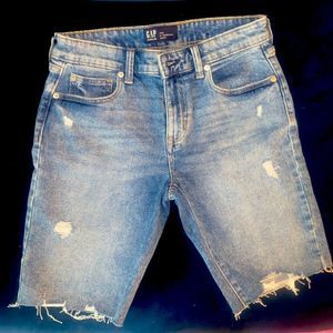 Gap 2/26 Bermuda denim short 9”